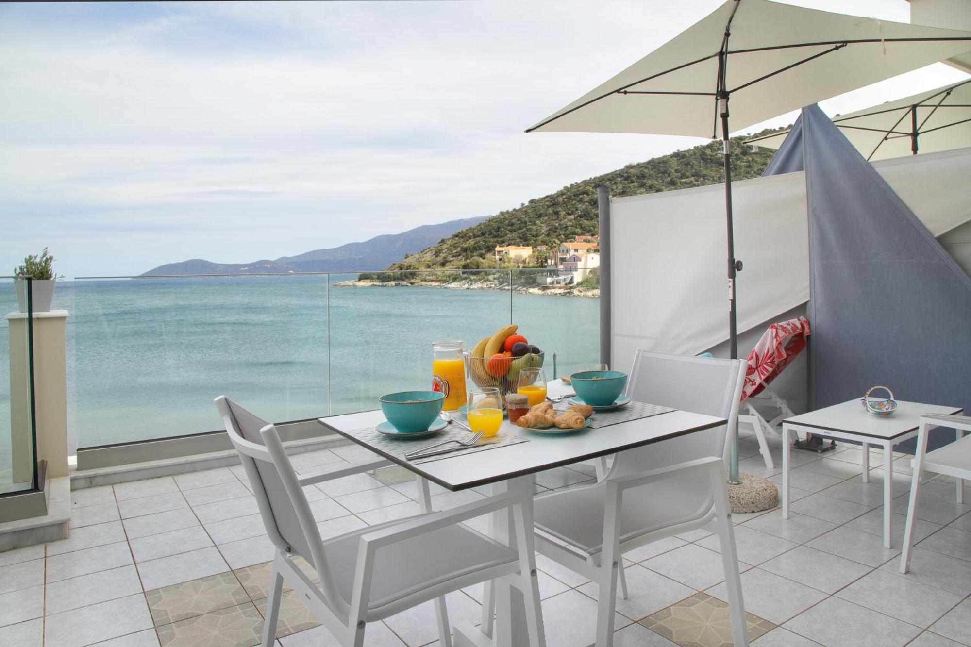 Sunrise Bay Apts Agia Efimia Habitación foto